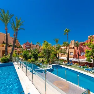luxury-townhouse-puerto-banus.es-andalucia.com/